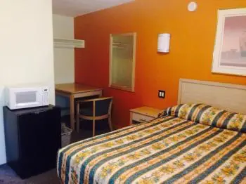 Desert Inn 10